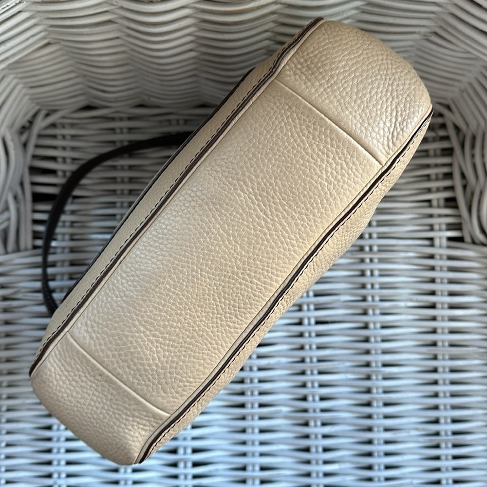 COACH Chelsea Beige Pebbled Leather Shoulder Bag - Picture 7 of 16